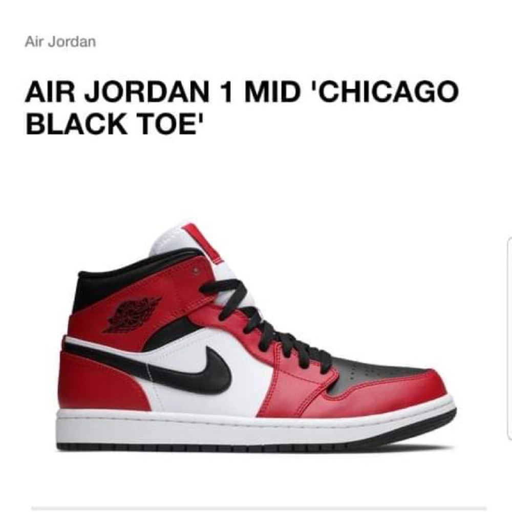 Air Jordan 1 Mid Chicago